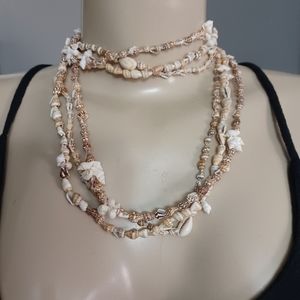 Women's Lei small shell tyle necklace